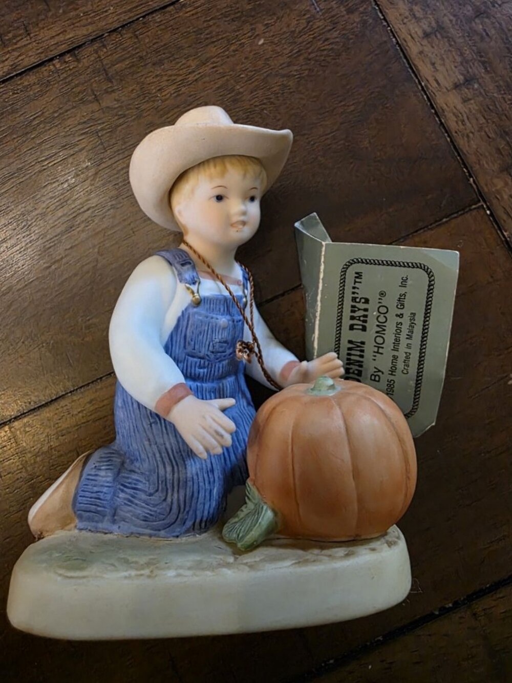 HOMCO Denim Days "HARVEST HELPERS" Danny #1518 - 1985 FALL DECOR 3 x 4.5"